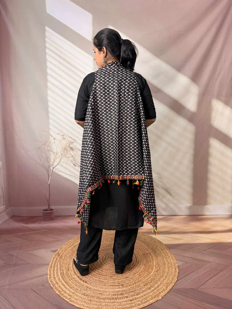 Riwaayat Maroon Handcrafted Cotton Embroidered Shrug