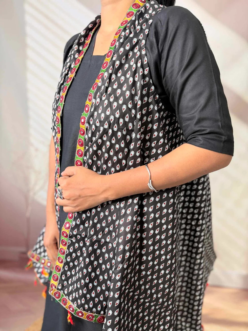 Riwaayat Maroon Handcrafted Cotton Embroidered Shrug
