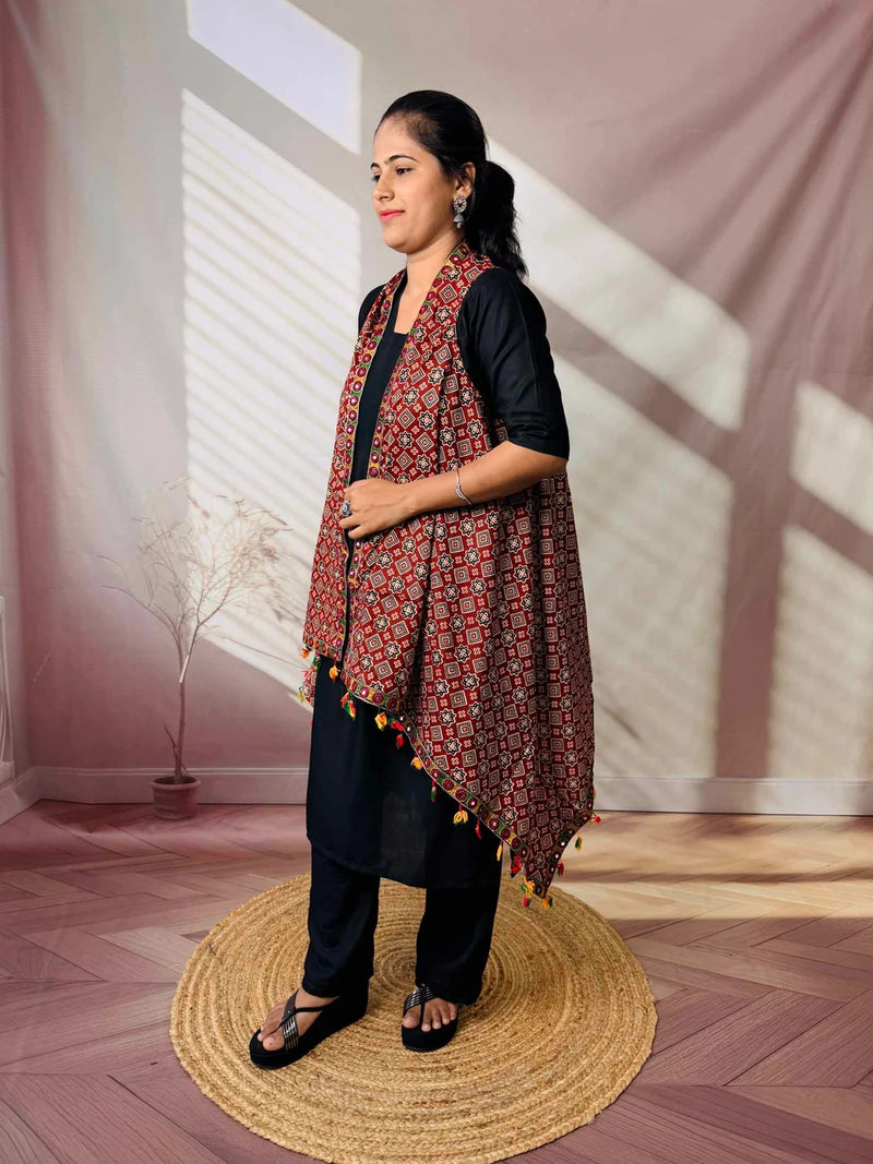Riwaayat Maroon Handcrafted Cotton Embroidered Shrug