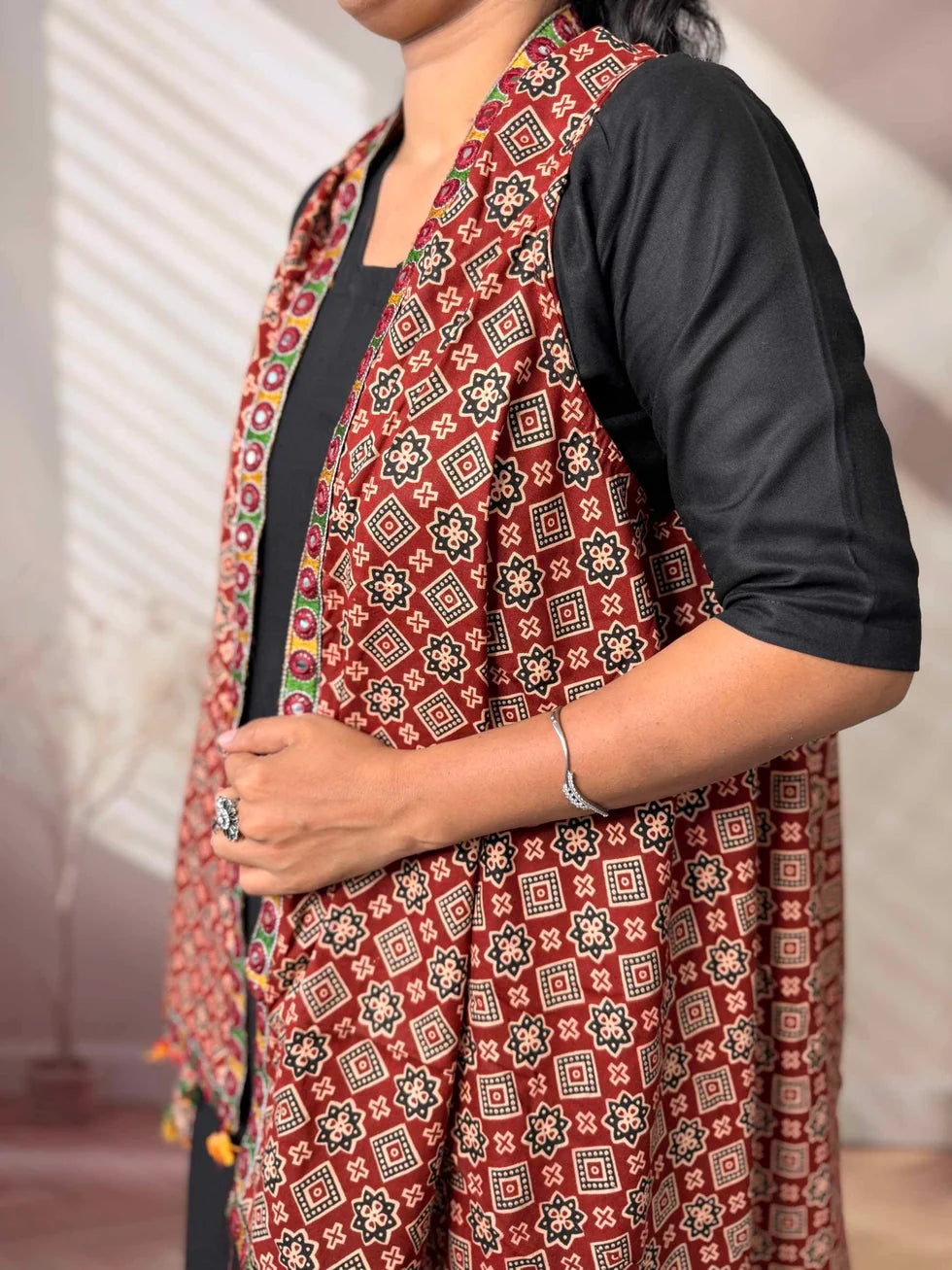 Riwaayat Maroon Handcrafted Cotton Embroidered Shrug