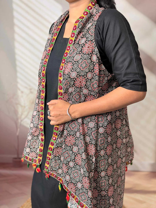 Riwaayat Maroon Handcrafted Cotton Embroidered Shrug