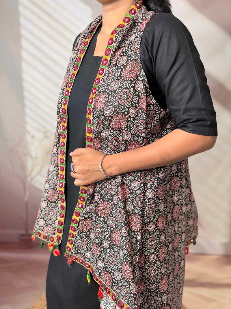 Riwaayat Maroon Handcrafted Cotton Embroidered Shrug