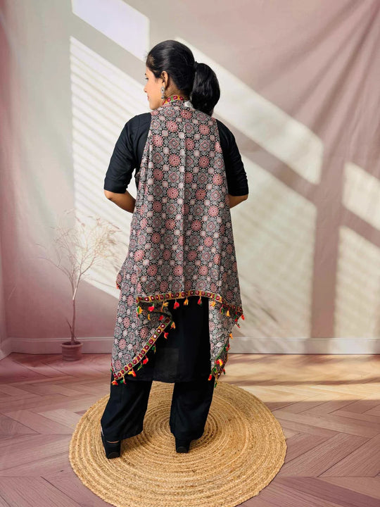 Riwaayat Maroon Handcrafted Cotton Embroidered Shrug