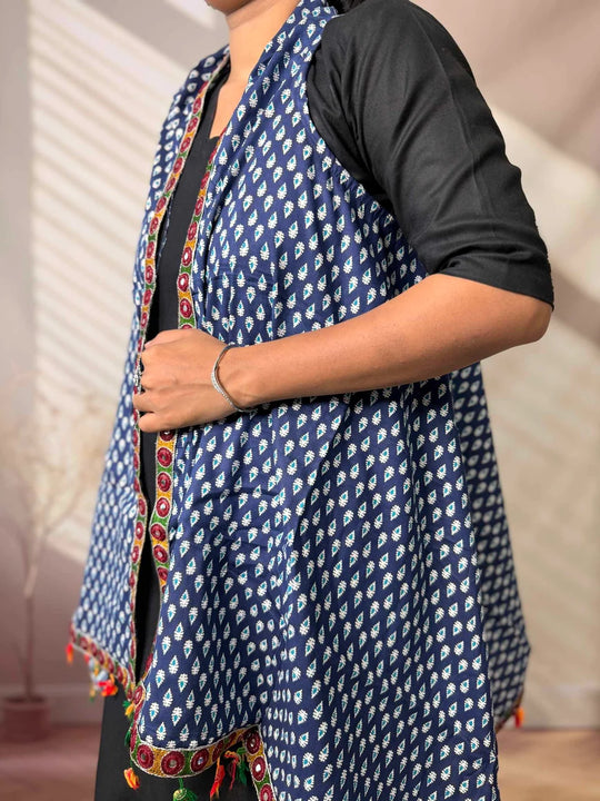 Riwaayat Maroon Handcrafted Cotton Embroidered Shrug