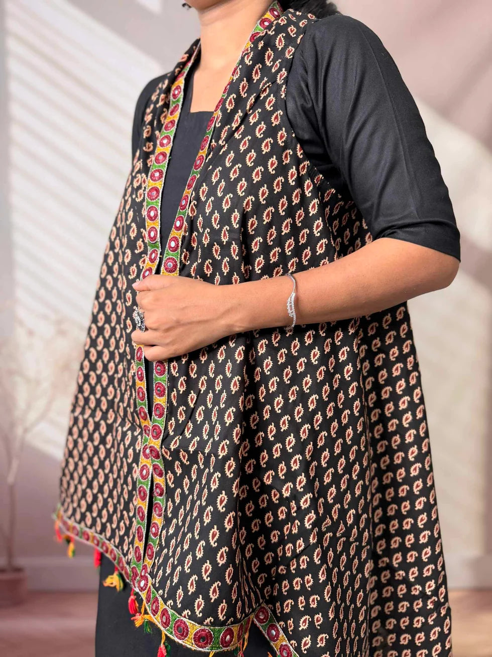 Riwaayat Maroon Handcrafted Cotton Embroidered Shrug