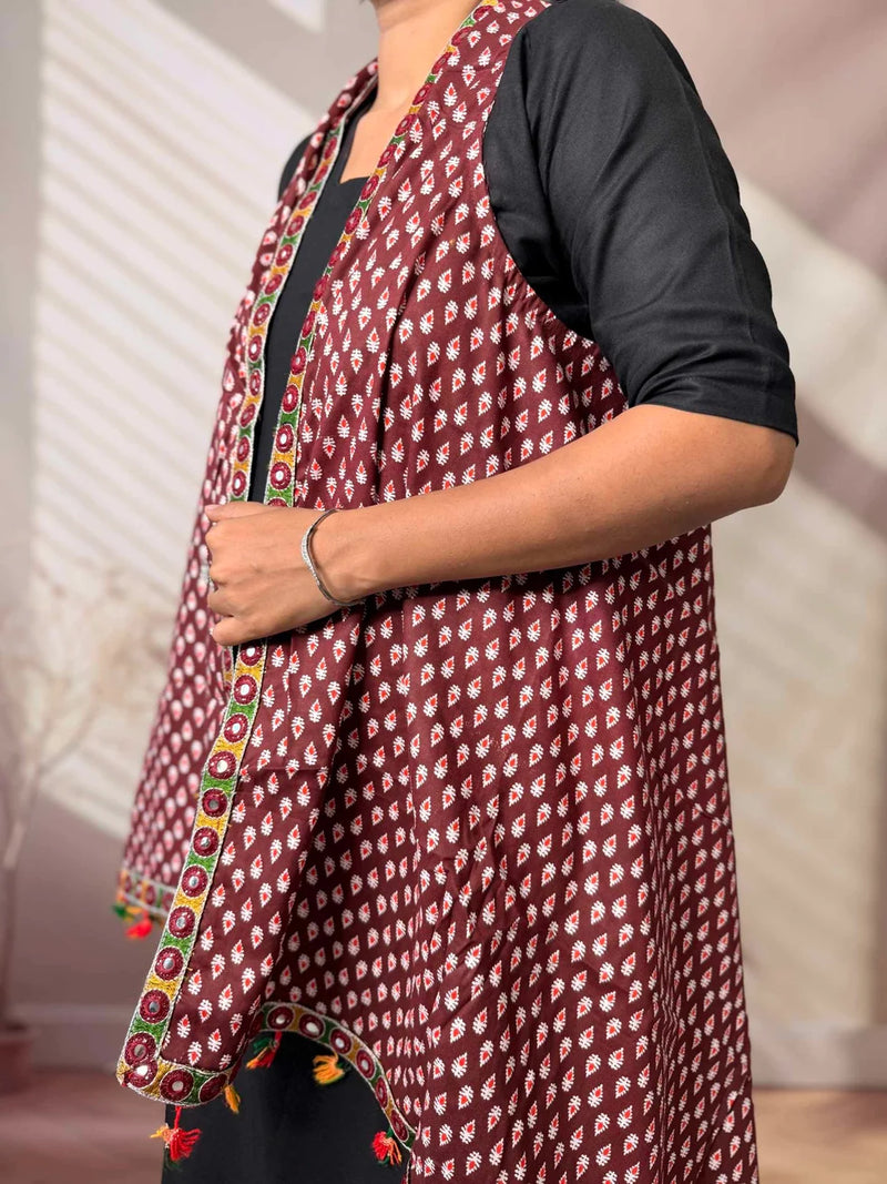 Riwaayat Maroon Handcrafted Cotton Embroidered Shrug