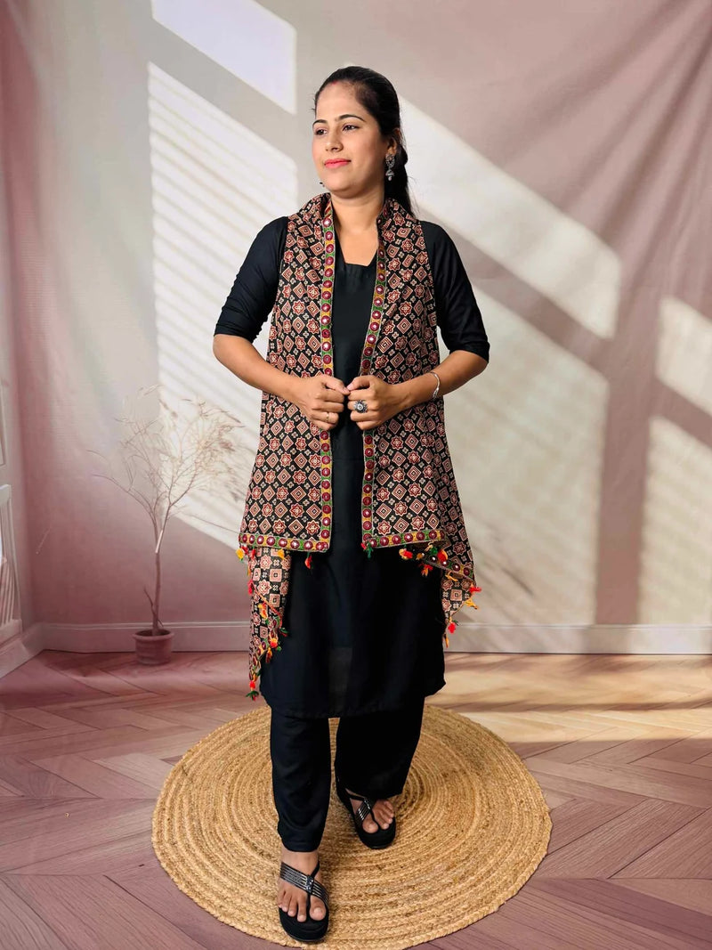 Riwaayat Maroon Handcrafted Cotton Embroidered Shrug
