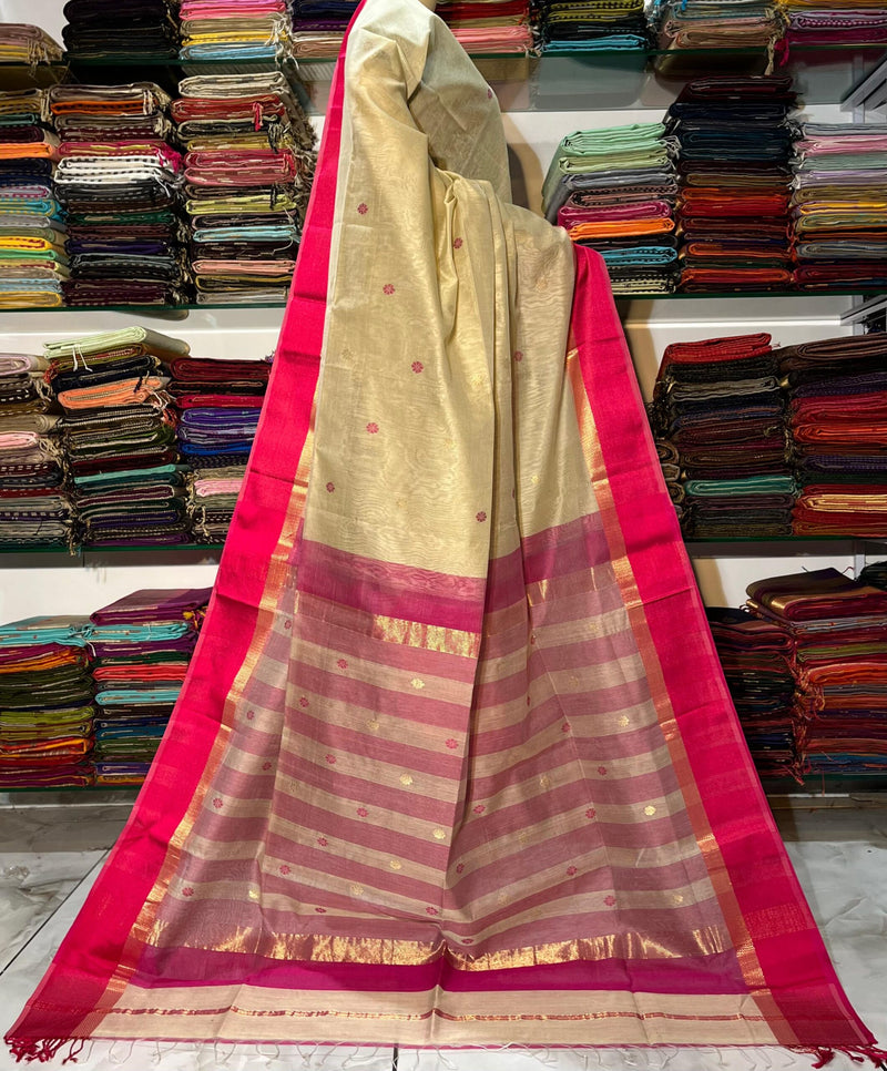 Nayantara Maheshwari Kali Border Buti Saree