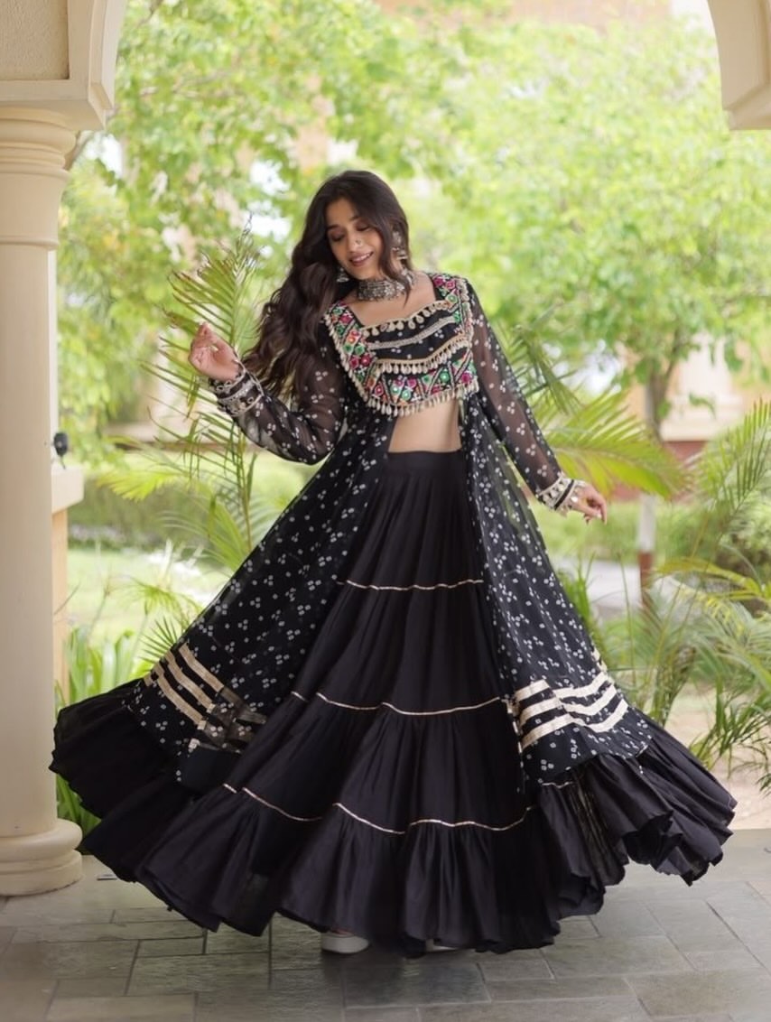 Kaali Rangrez Navratri Lehenga