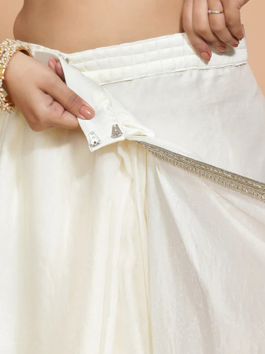 white tissue fabric saree