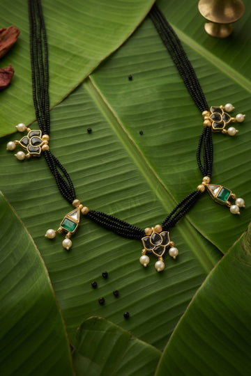 Gulabi Dorala Necklace