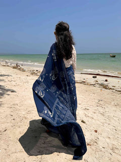 feather print saree