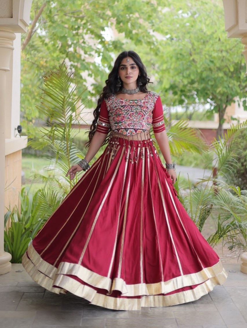Zariya Noir Garba Lehenga Set