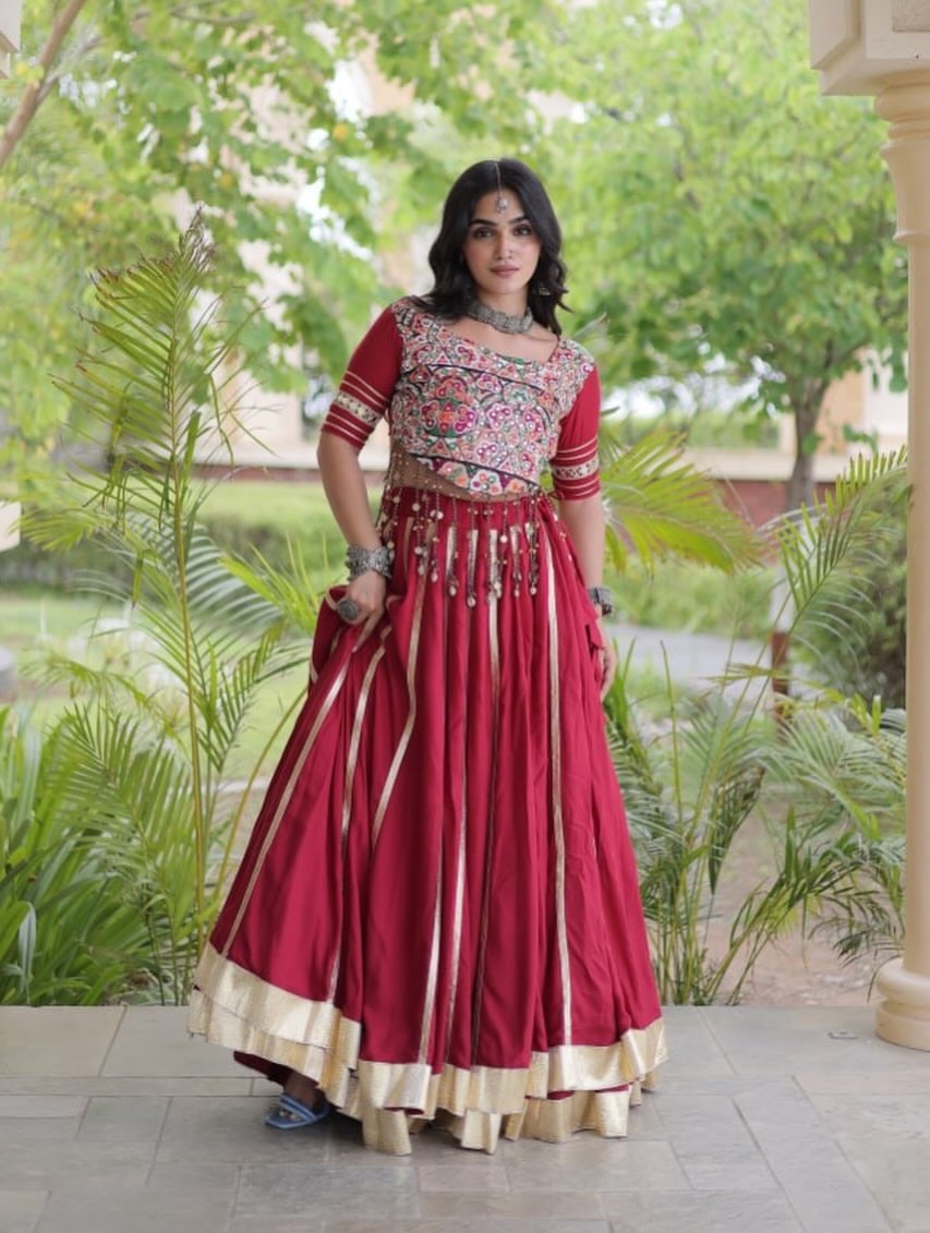 Zariya Noir Garba Lehenga Set