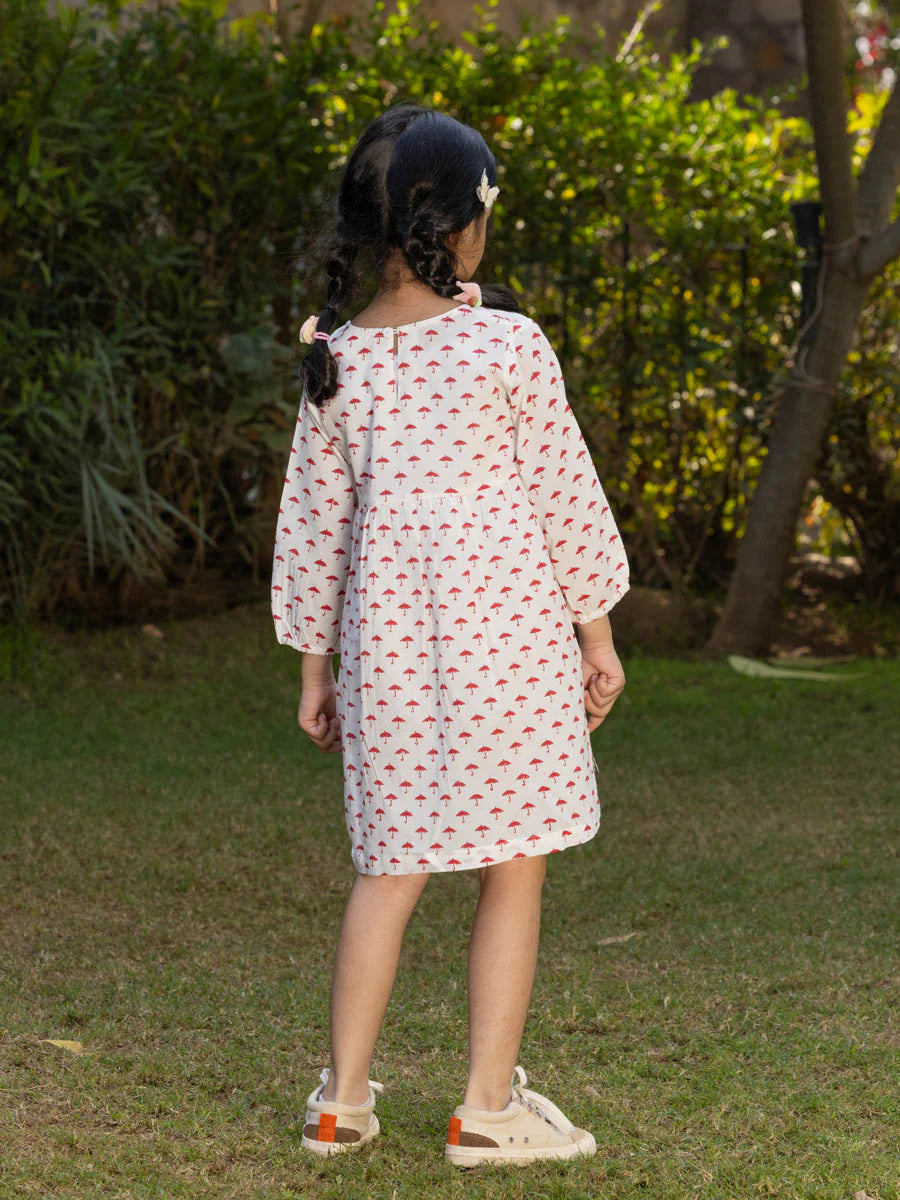 Everyday kids' dress