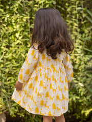 Everyday kids dress