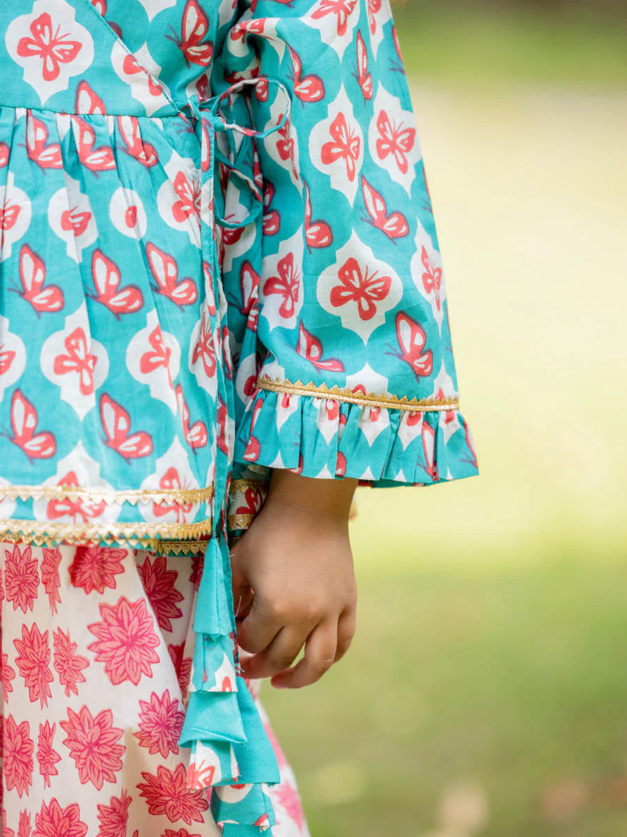 Non-toxic dyes traditional wear