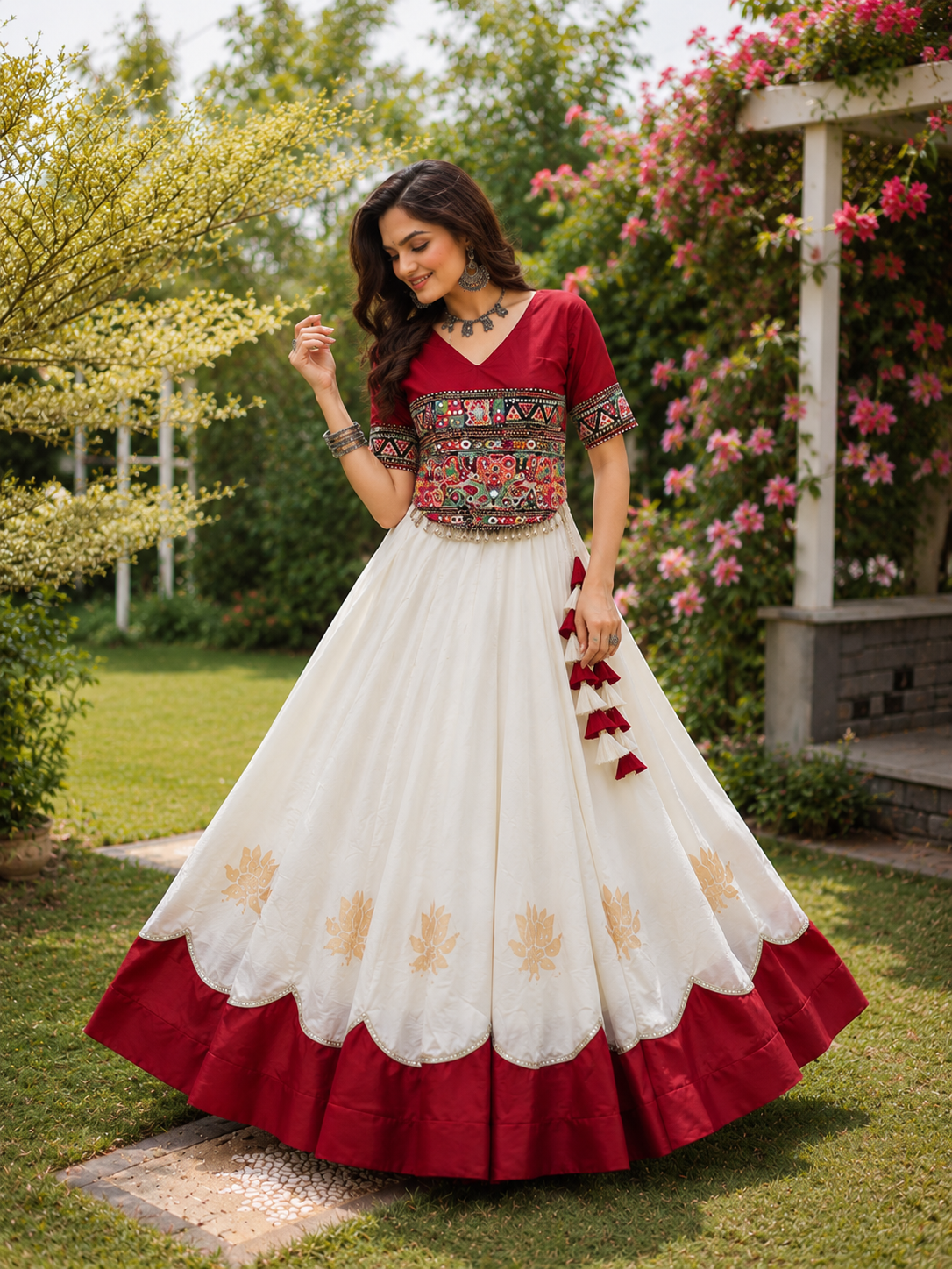 Raas Rang Kutchi Gamthi Navratri Lehenga Set