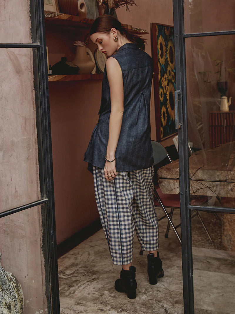 comfortable casual outfit