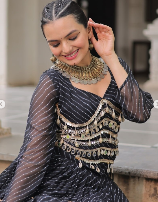 Royal & Pleated Navratri Lehenga Set