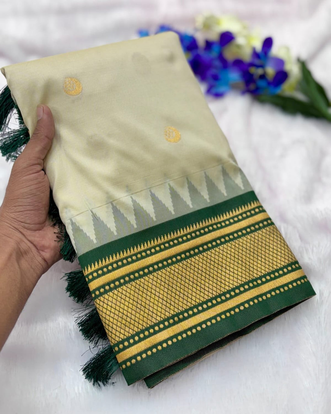 Traditional Paithani Silk Saree with Gadwal Temple Border & Maharani Pallu