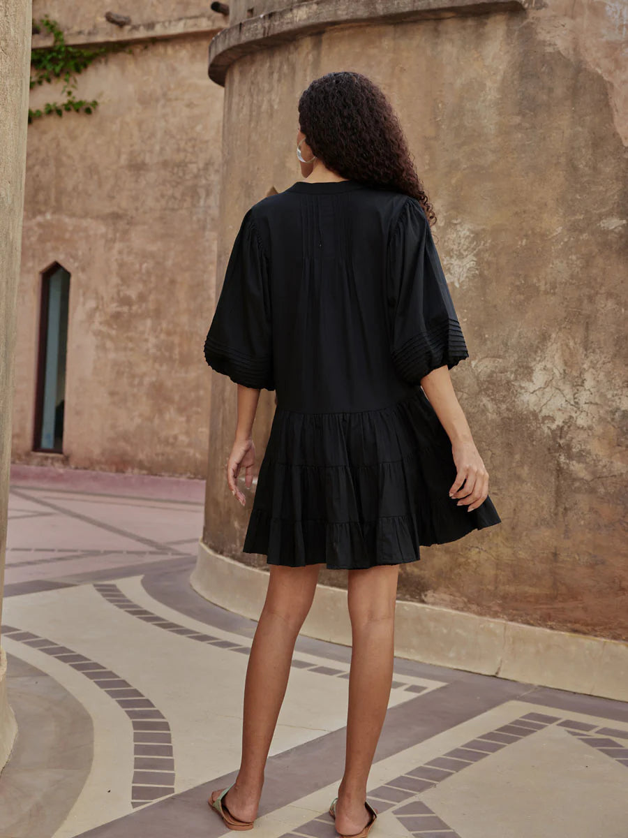 simple V-neck cotton dress for casual wear