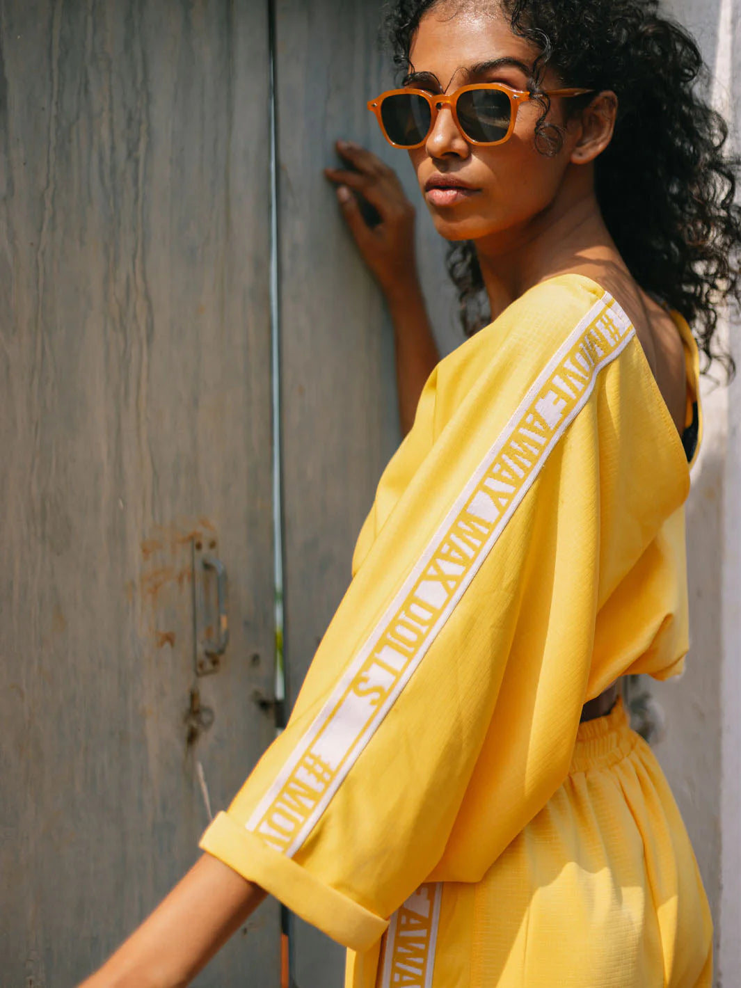 Embossed texture outfit