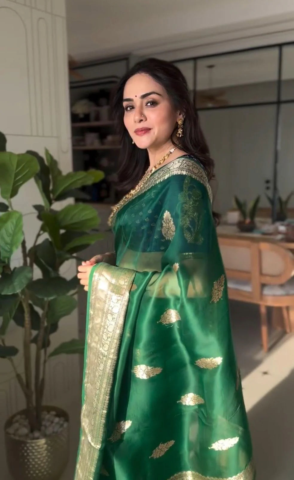 DARK GREEN BANARASI HANDLOOM KORA SILK SAREE