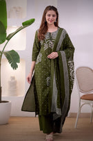 Deshi Lado Bandhej Kurta Pant Set with Dupatta