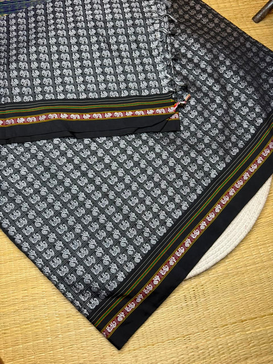 Gajavarn Khun Traditional Maharashtrian Ethnic Wear Saree