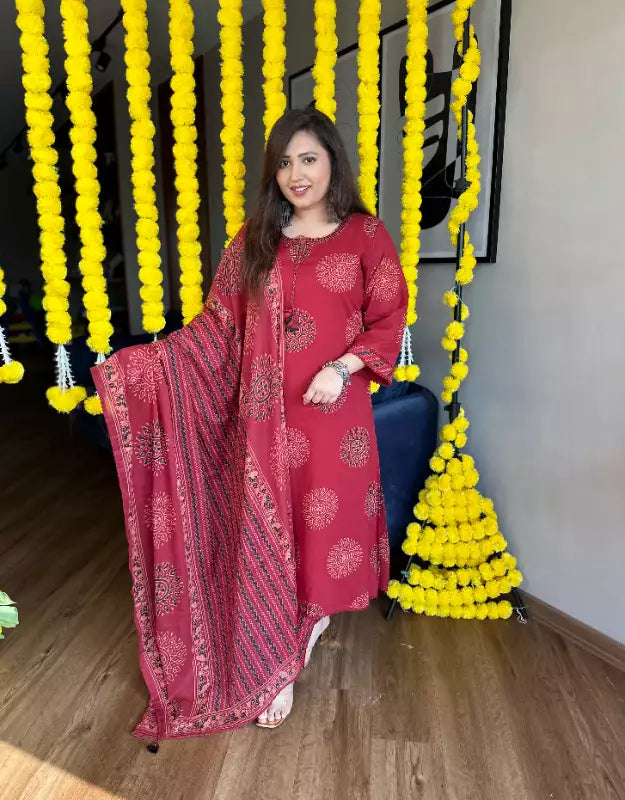 Office wear ethnic suit