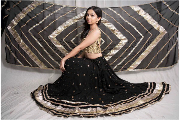 golden black aura set