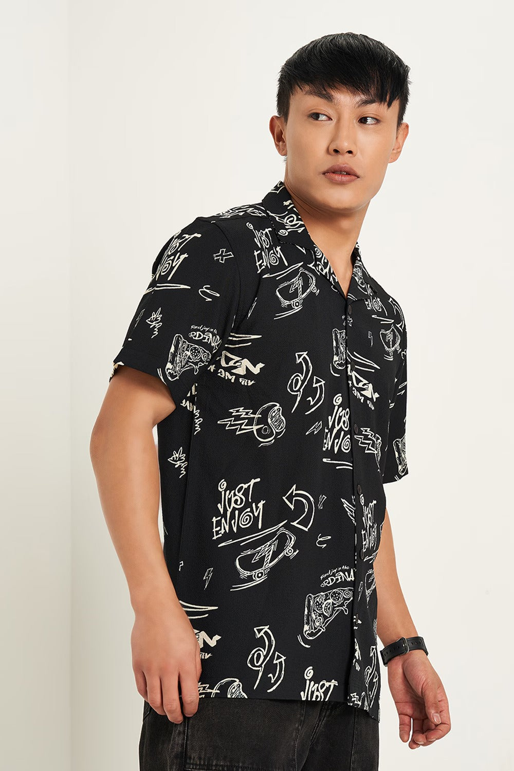 Relaxed fit half sleeve shirt