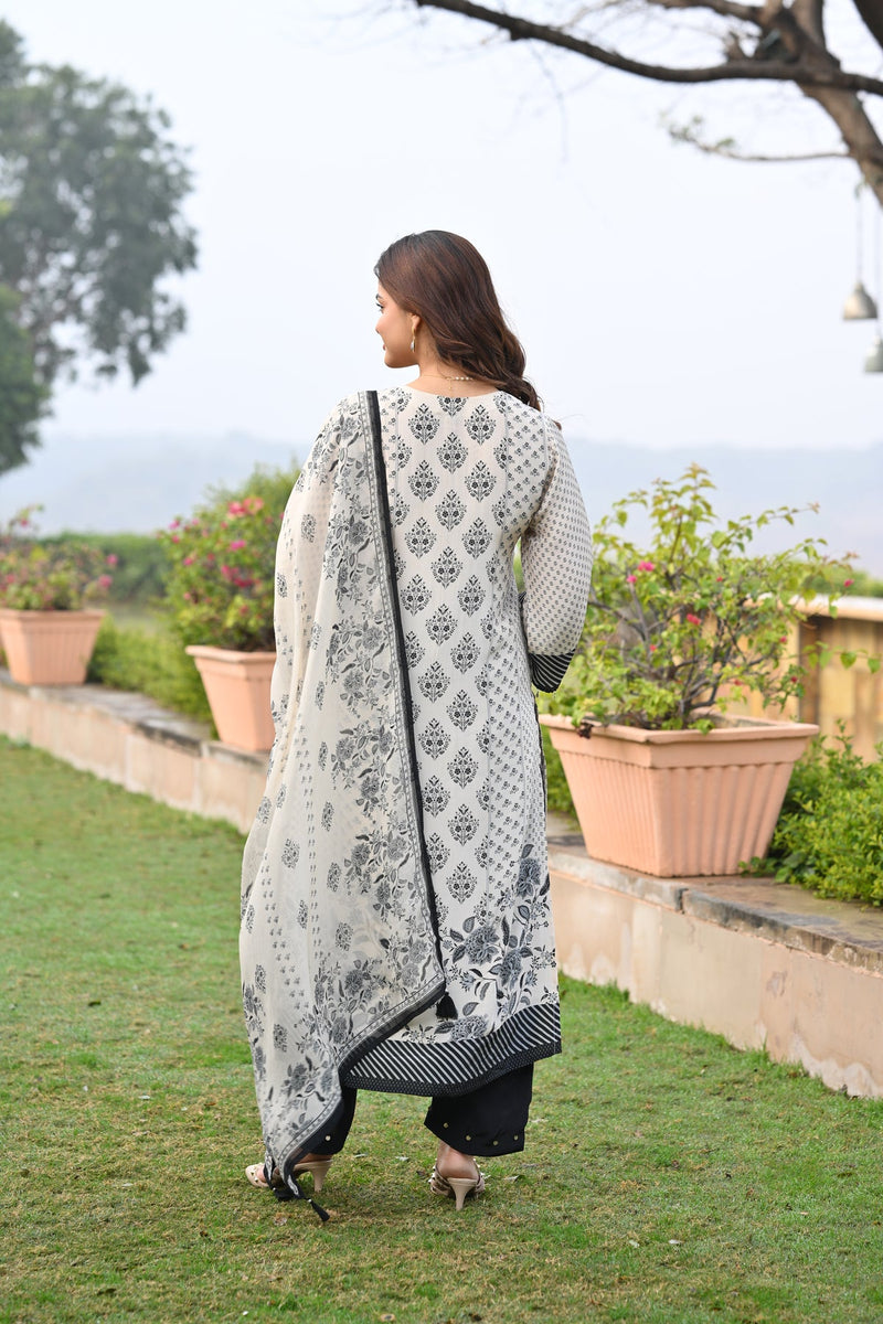 Traditional Indian suit sets