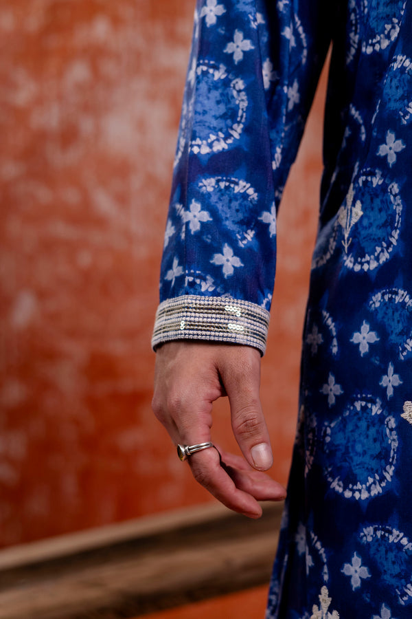 Sequin embroidered kurta