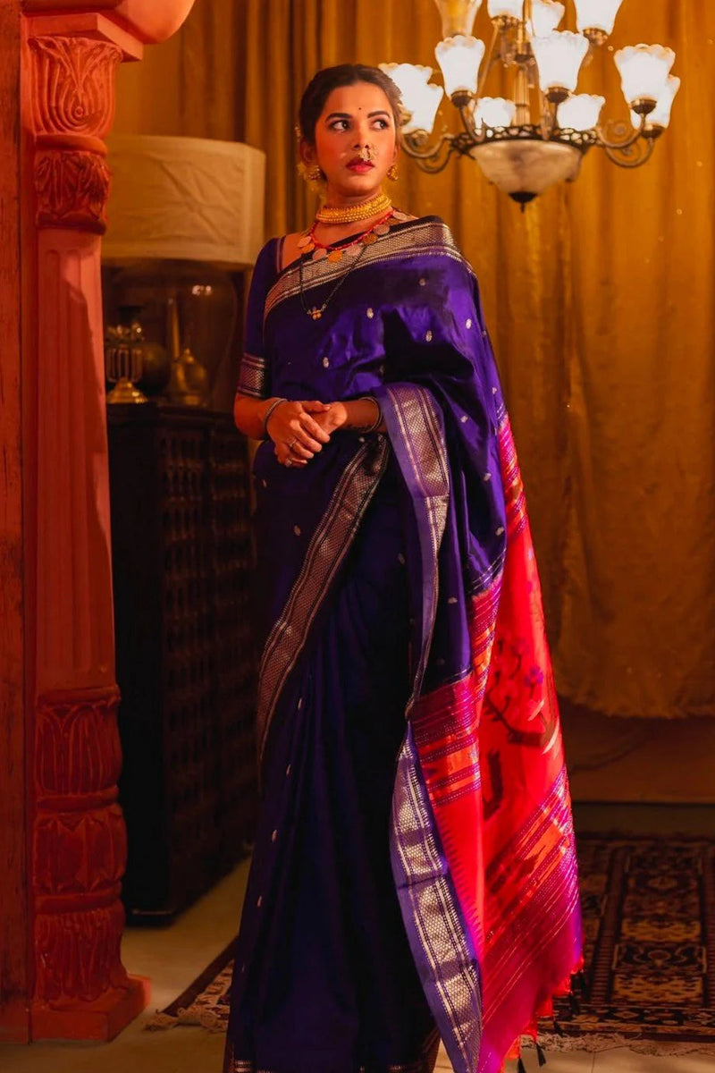 Paithani Weave with Peach and Gold Border with Double Pallu