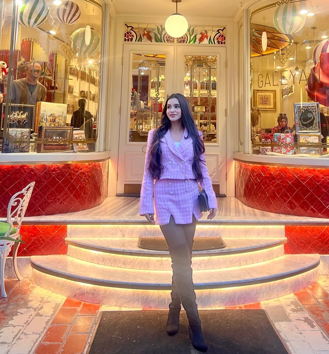 Elegant women’s suit