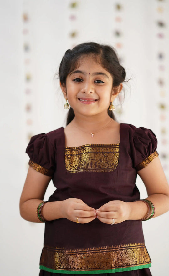 pavadai sattai