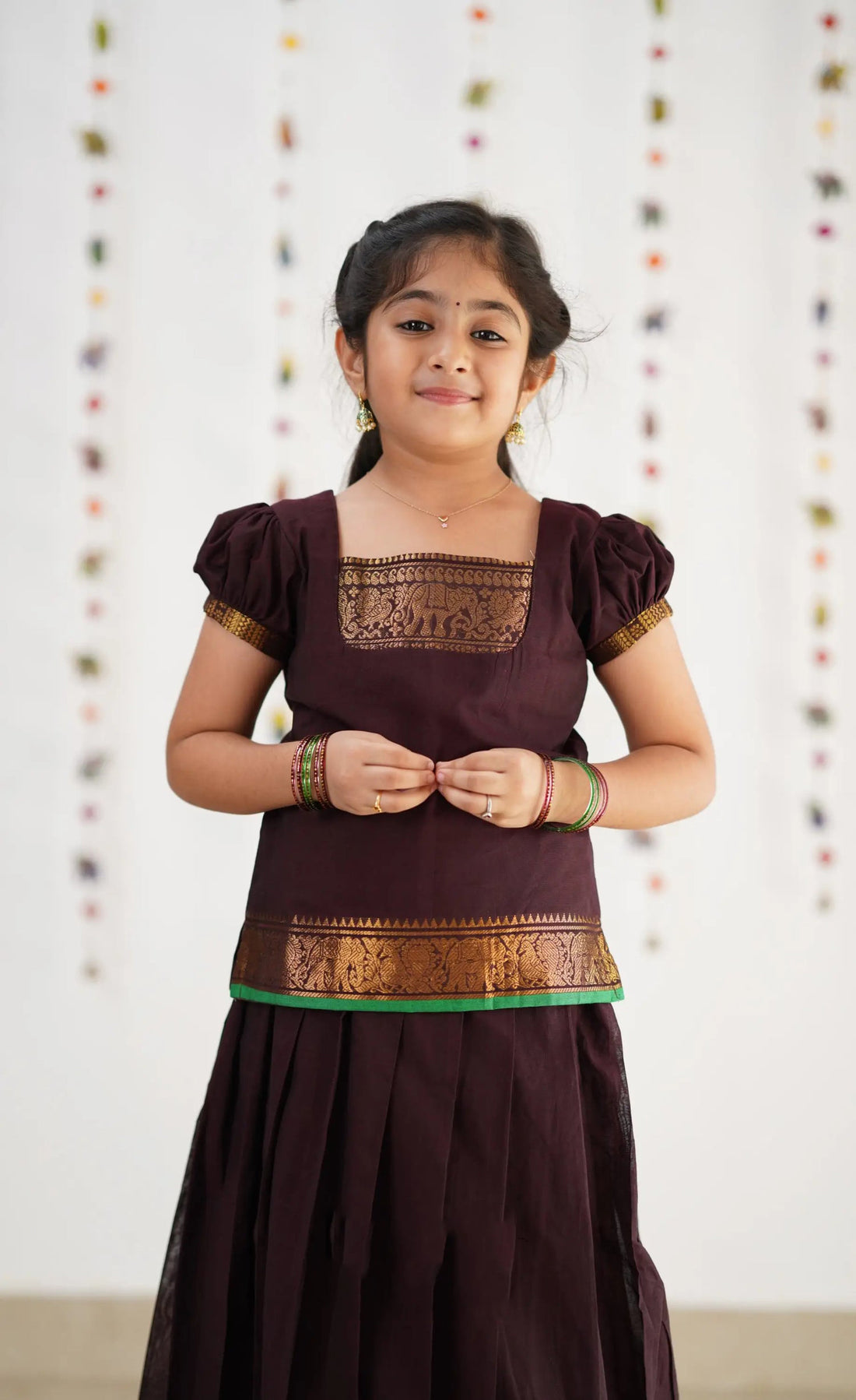 girls ethnic wear