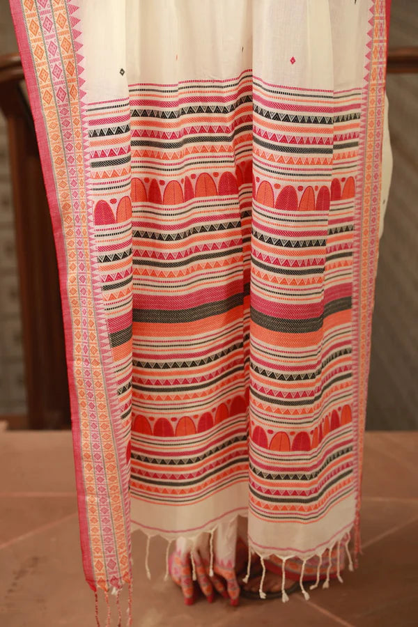 Comfortable White Saree for Daily Wear
