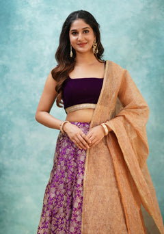 zari work outfit