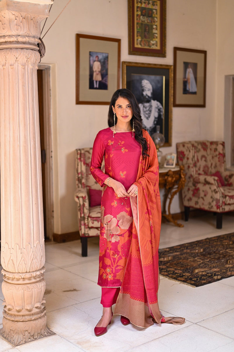 Soft muslin suit for summer festivals