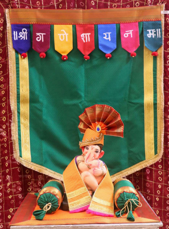 Ganpati Decor Set With Green Backdrop