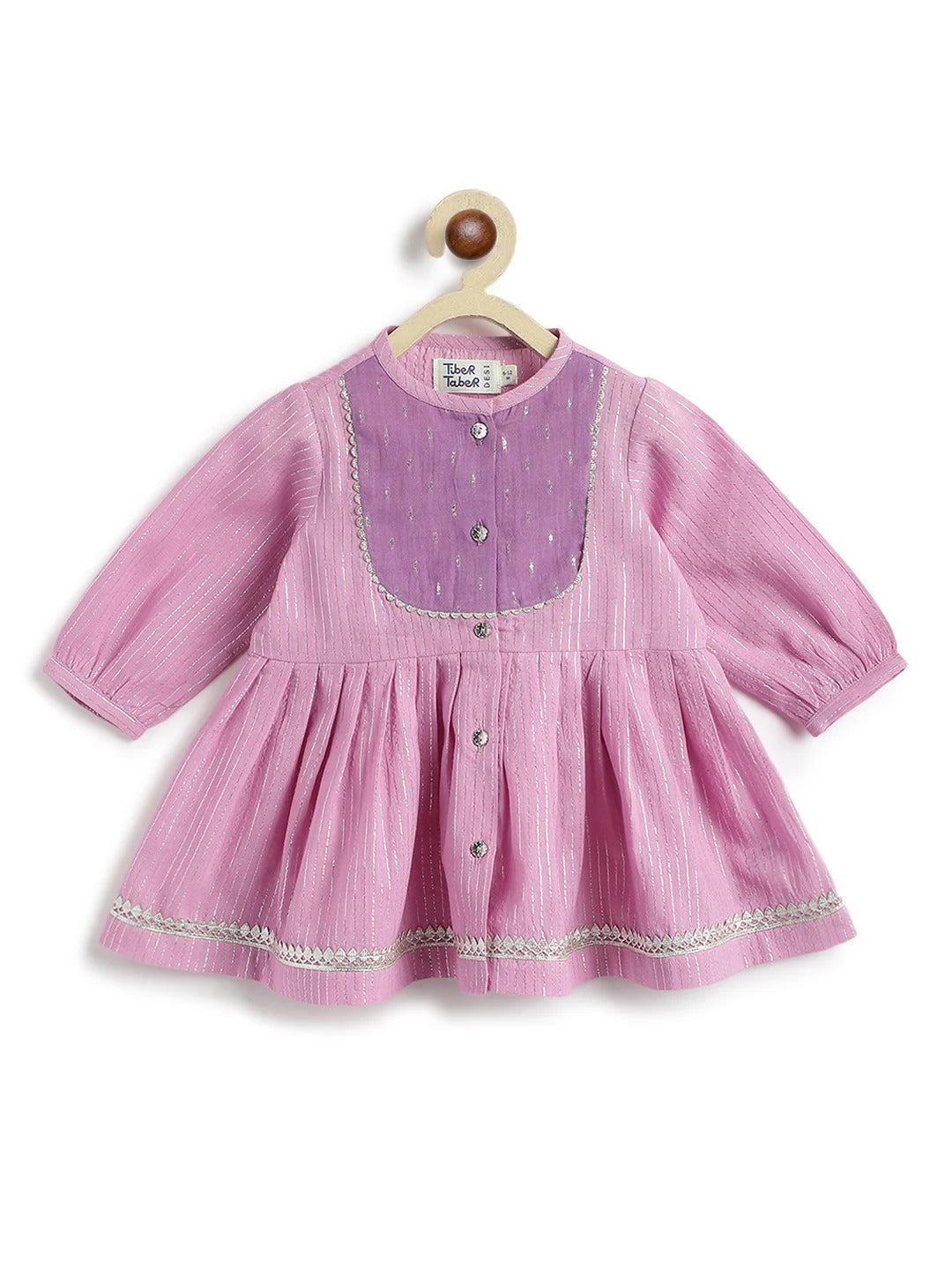 Traditional outfit for girls