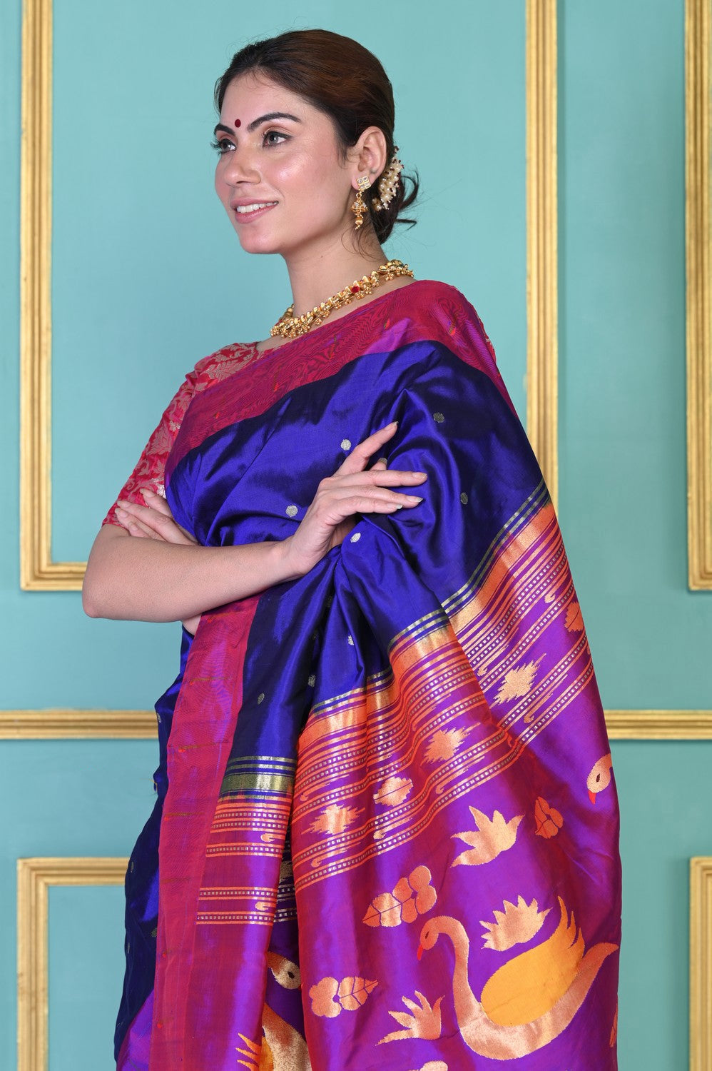 Handloom Pure Silk Dark Violet Muniya Border Paithani Saree