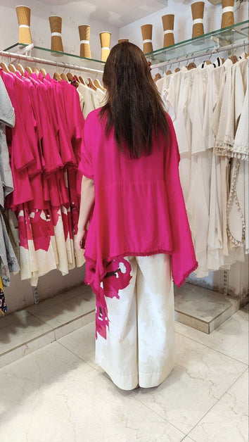 relaxed travel outfit