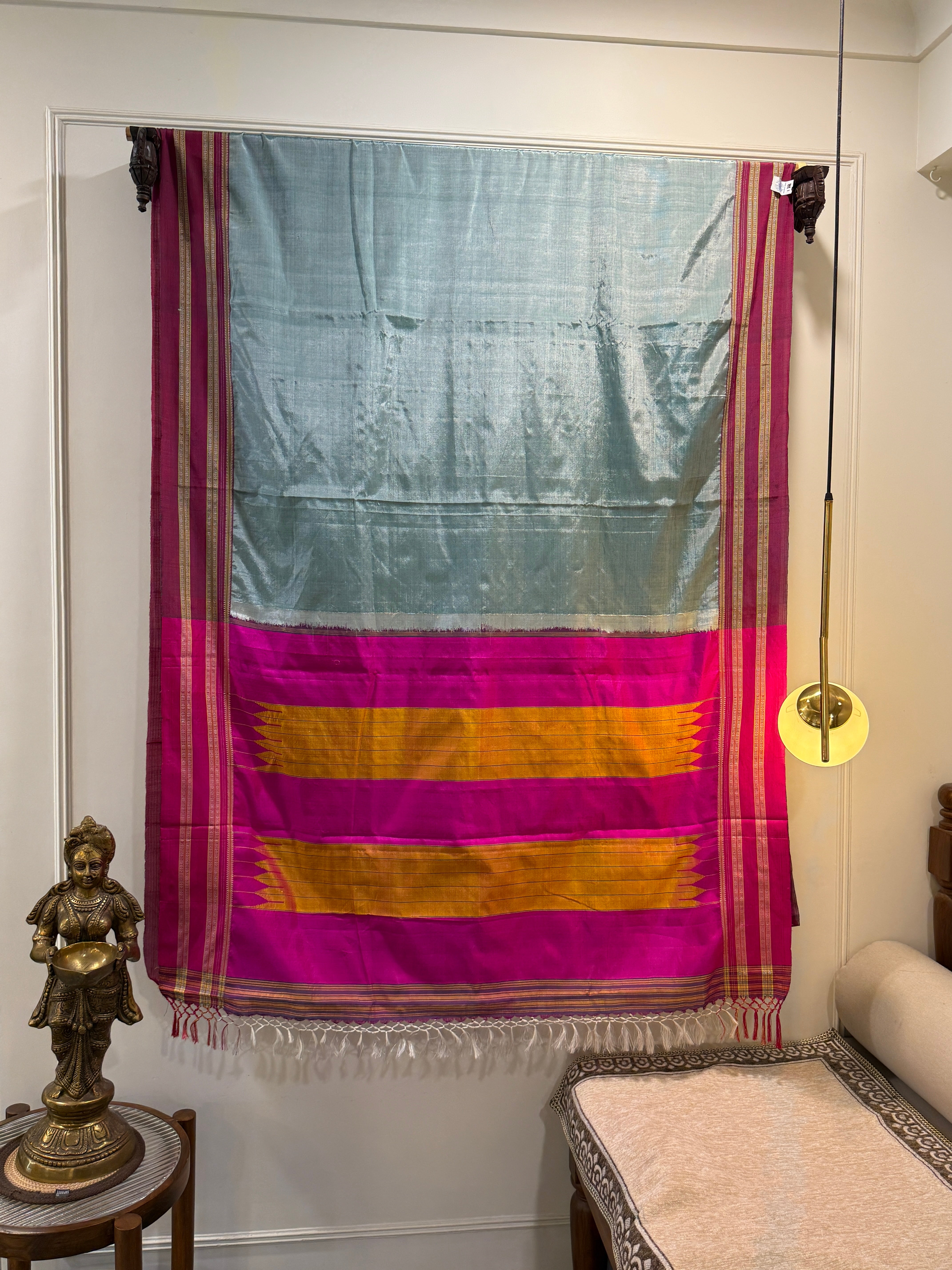 Indian saree with contrast border