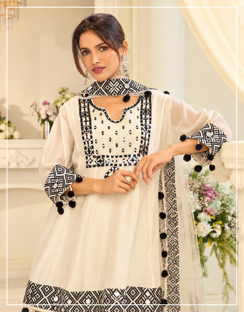 Kaali Rangrez Anarkali Set