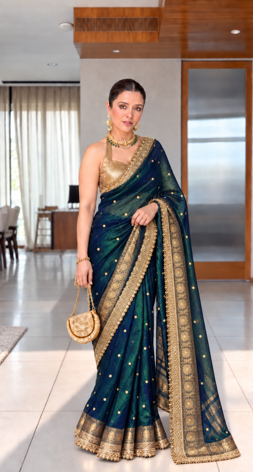 Shahi Amethyst Sitara Border Banarasi Saree