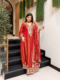 Sunehri Gulnaar Festive Anarkali Set